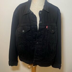XL Levi’s Premium Trucker Jacket in Black